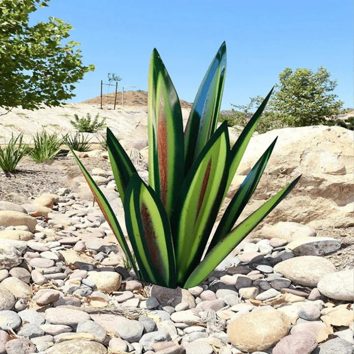 Agave Garden Lamp