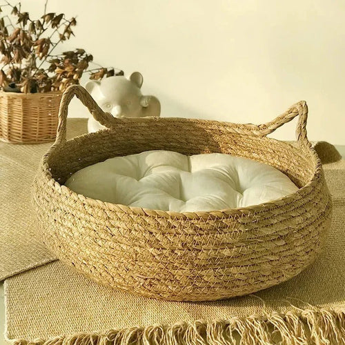 Handmade Woven Cat Bed with Seasonal Pad