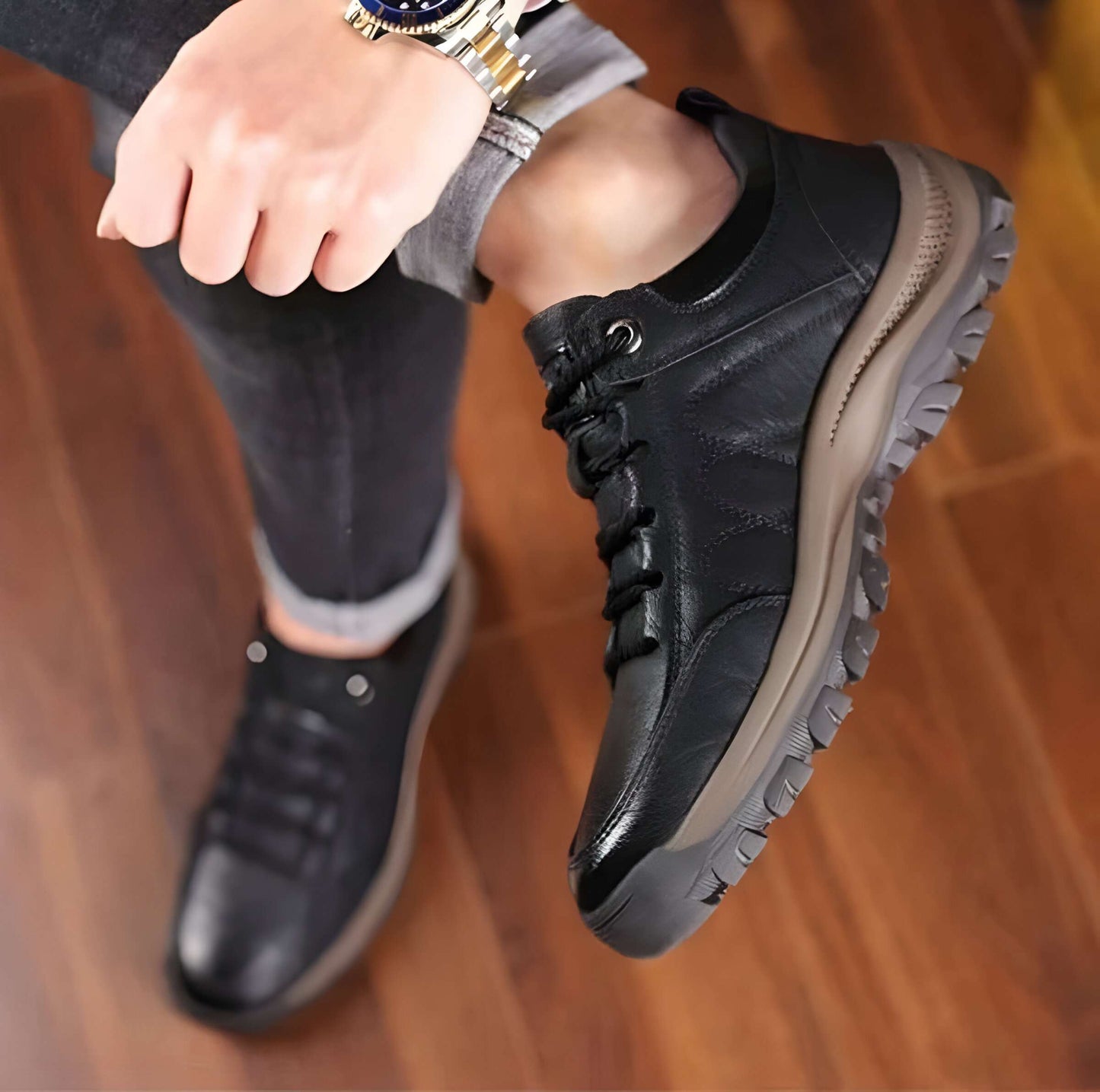 Orthopedic Shoes for Men of Leather with Supportive Insole