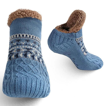 Chilly Season Snow Pattern Warm Socks for Winter with Festive Design and Thermal Insulation